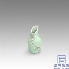 <b>青釉小榴莲黄色视频网站擺件價格  景德鎮陶瓷榴莲黄色视频网站廠家</b>
